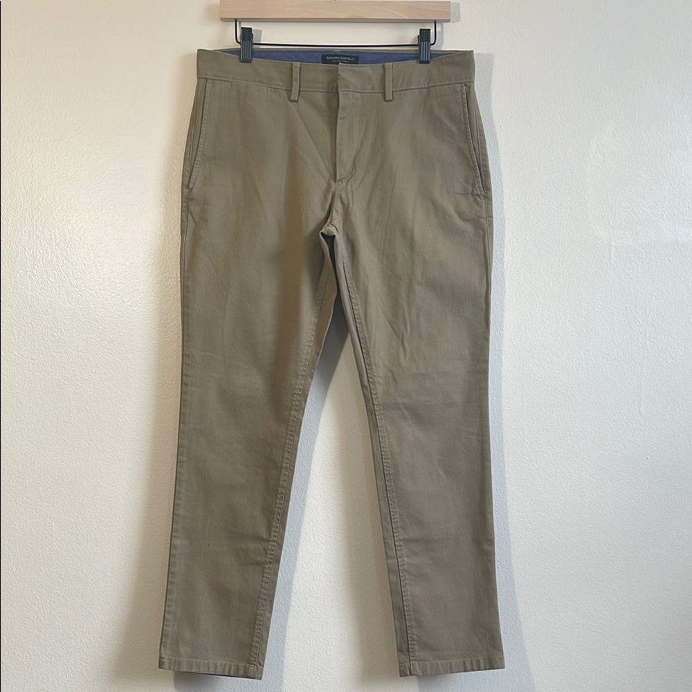 Banana Republic Khaki Fulton Chino 31x30